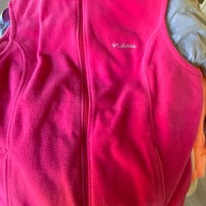 Columbia vest